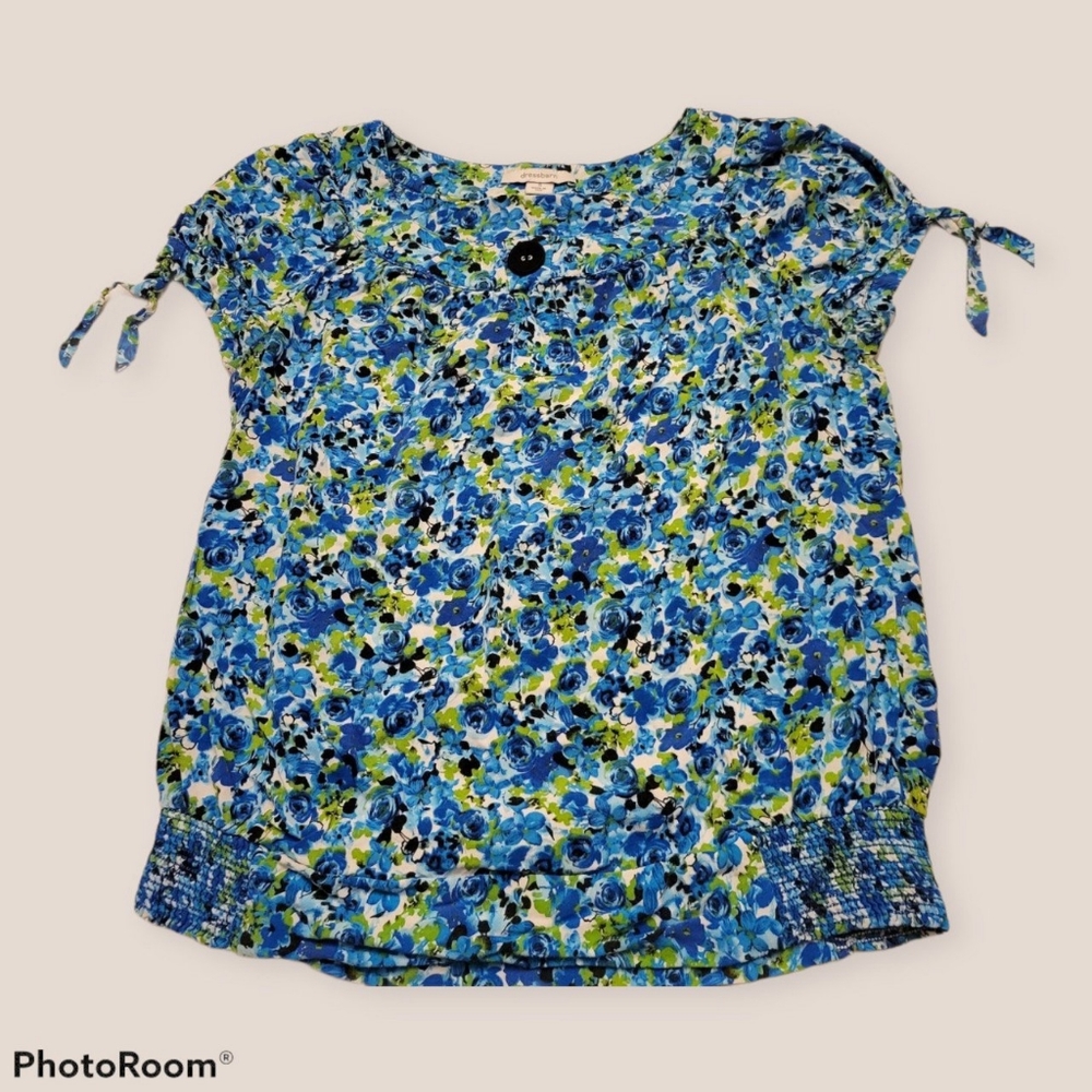 Dress Barn Blue Floral Blouse with Large Black Button